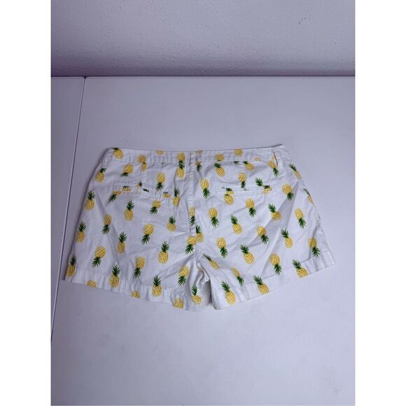 Old Navy Women’s Mid Rise Everyday Pineapple Print Cotton White Shorts Size 8 - Picture 8 of 9